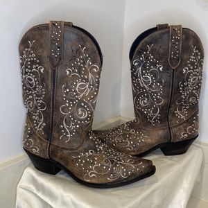 Embroidered Brown Ankle Boots